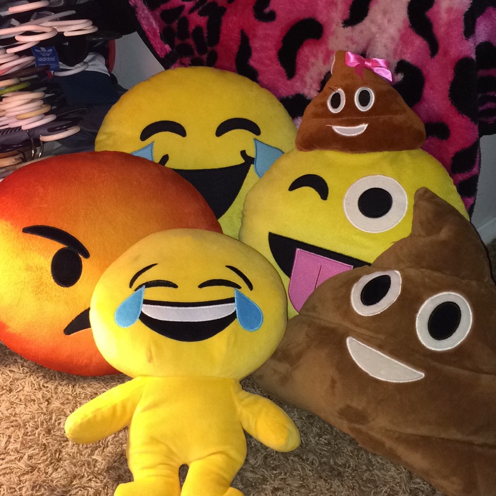 6 emojies‼️